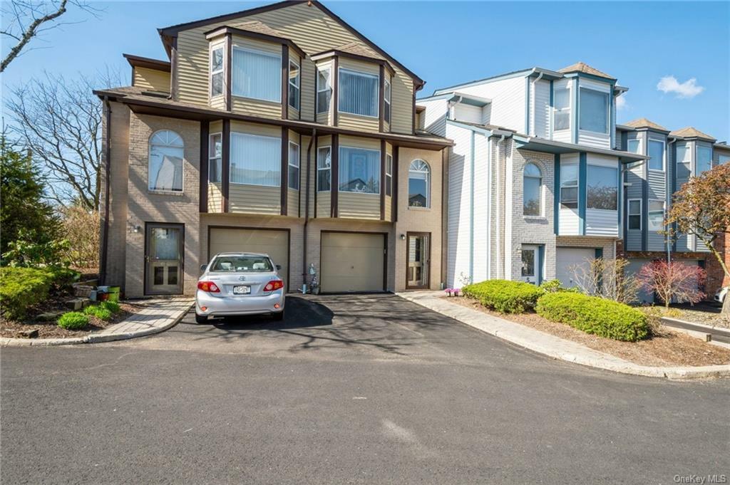 3 Nottingham Court  Nanuet NY 10954 photo