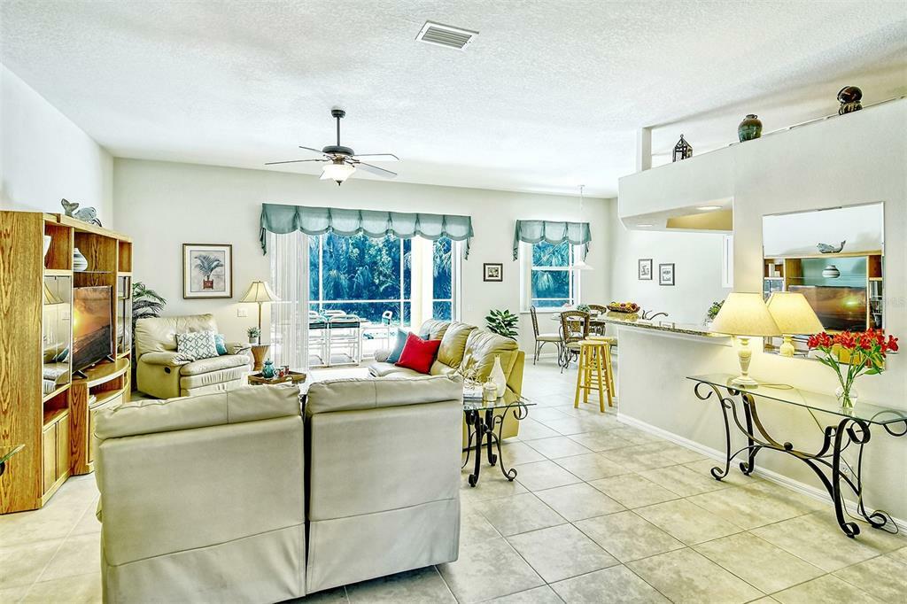 Property Photo:  10417 Old Grove Circle  FL 34212 