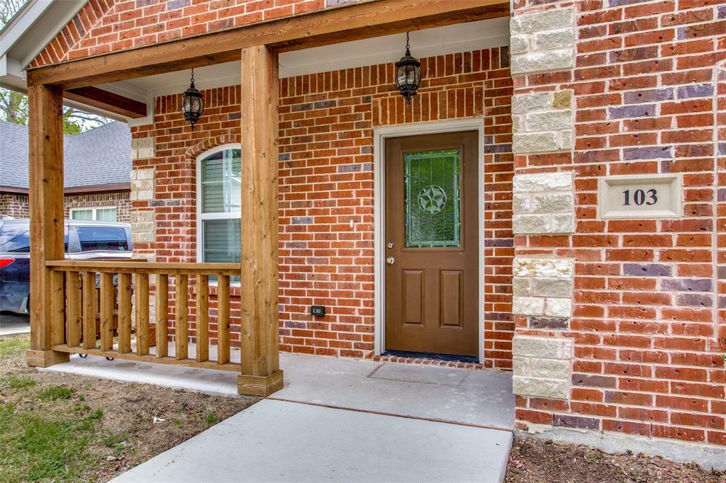 Property Photo:  103 Griffin Street  TX 75165 