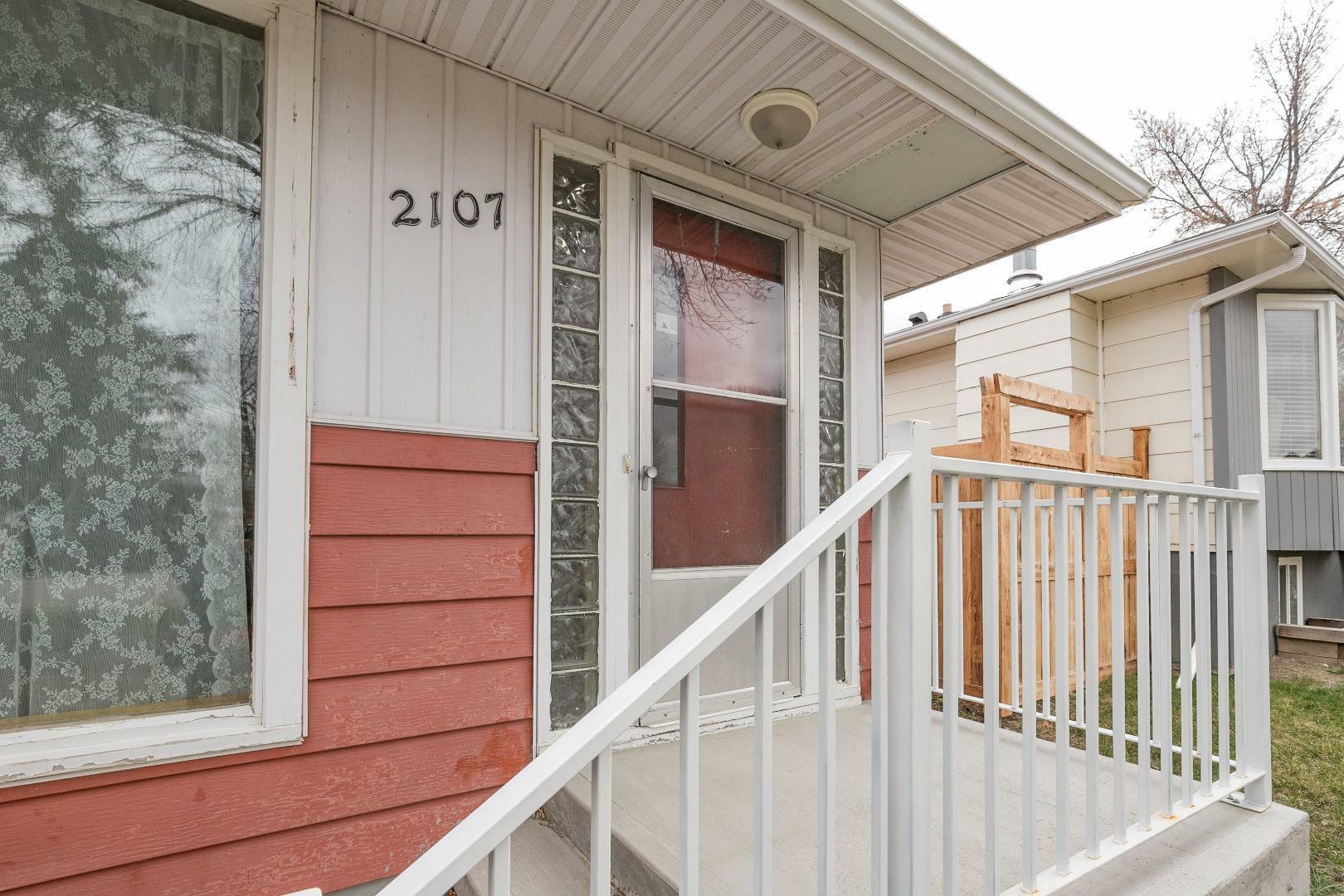 Property Photo: 2107 16 Street AB T1M 1E4
