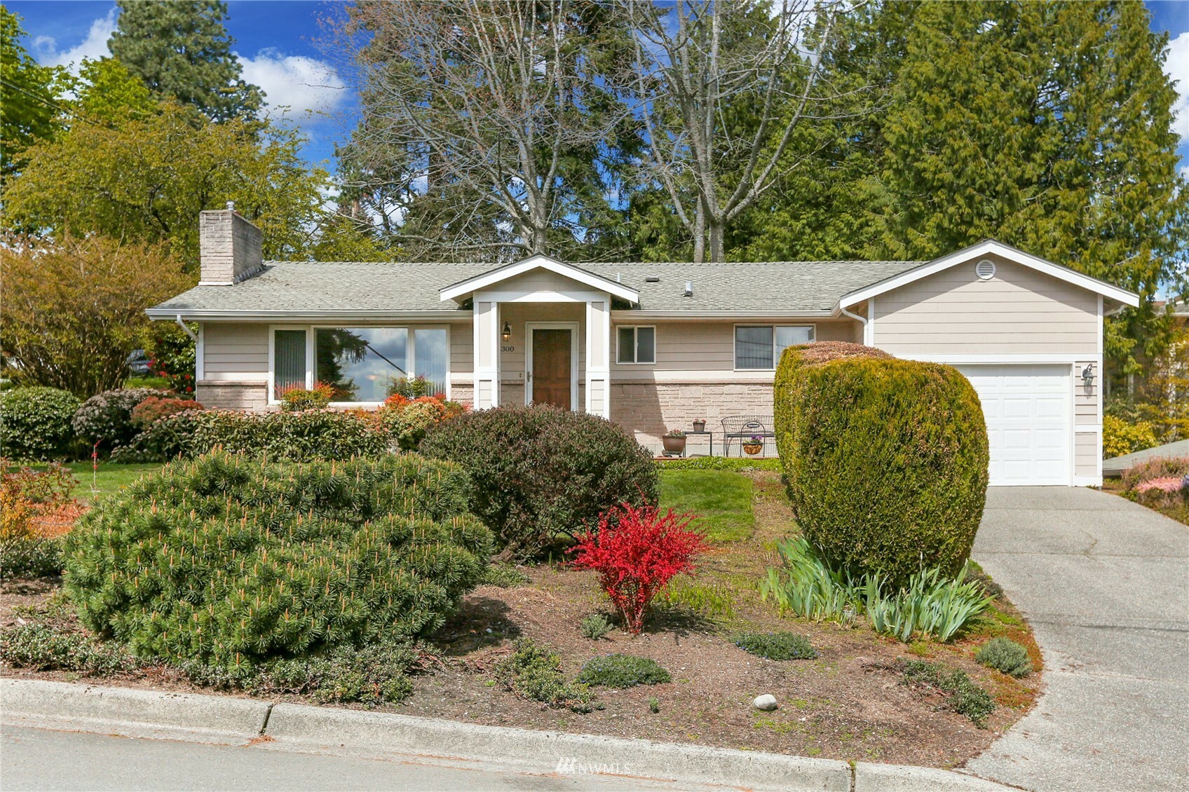 Property Photo: 300 11th Place WA 98033