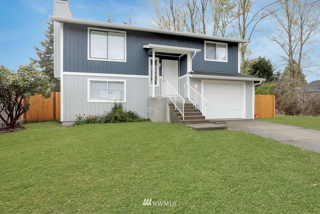 Property Photo:  8802 E E Street  WA 98445 