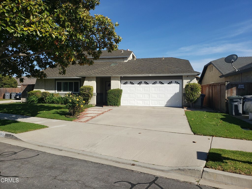 Property Photo:  820 Oarfish Court  CA 93035 