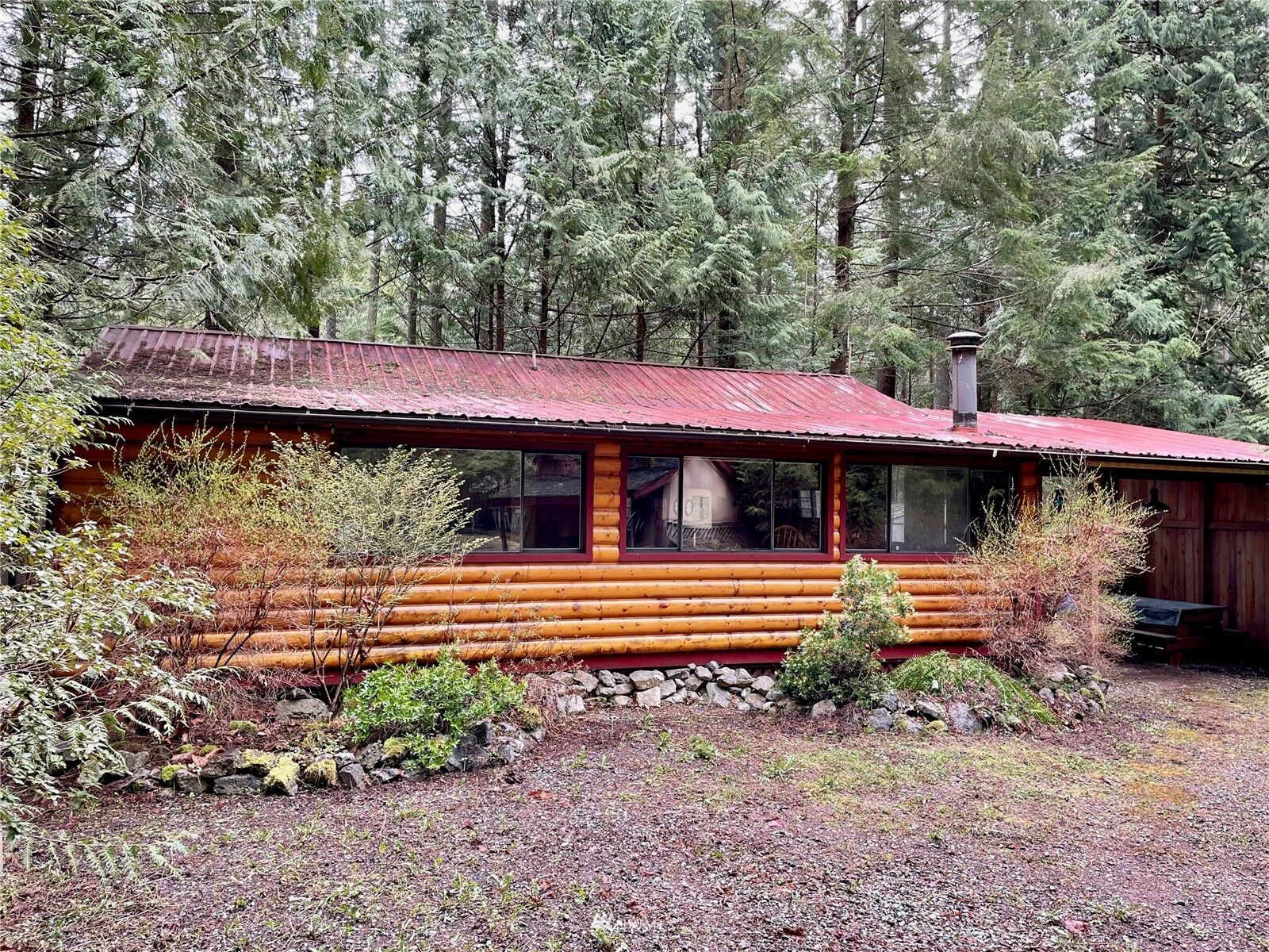 Property Photo:  1133 Alder Lane  WA 98295 