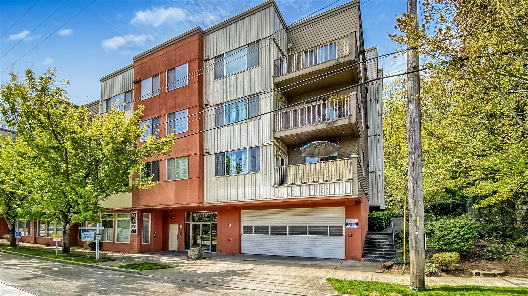 Property Photo: 3213 Harbor Avenue SW 301 WA 98126