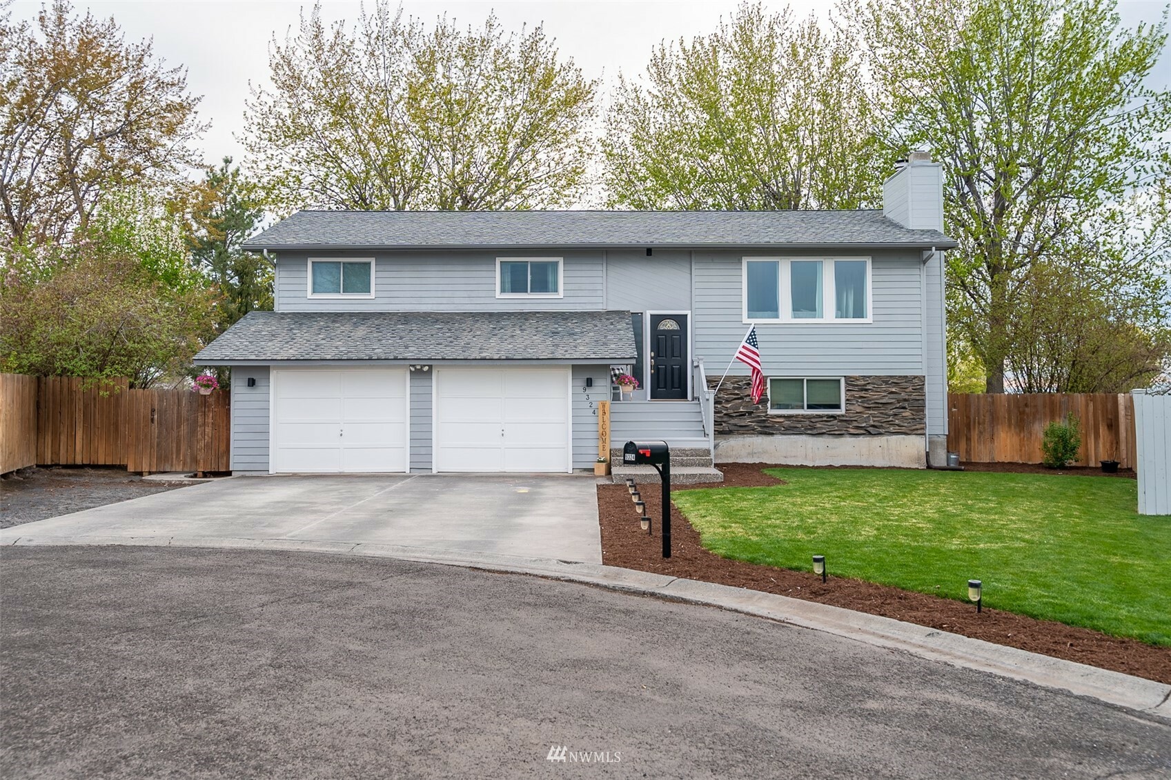 9324 Albert Way SE  Moses Lake WA 98837 photo