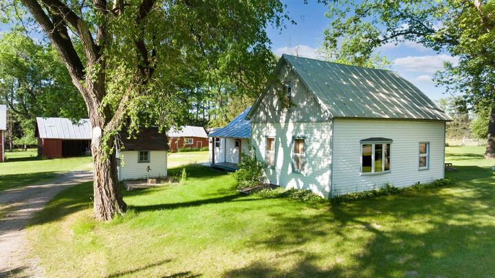 W4444 County Road J  Montello WI 53949 photo