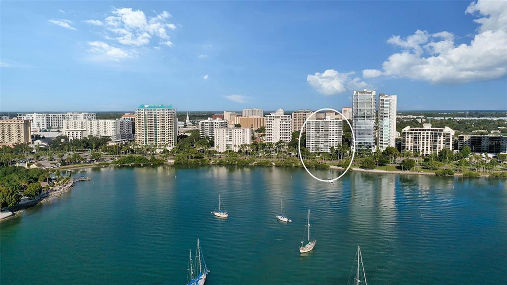 Property Photo: 555 S Gulfstream Avenue 501/502 FL 34236