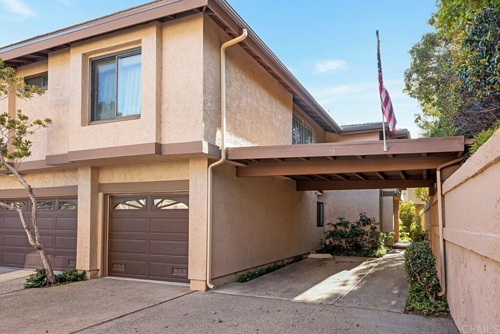 Property Photo:  6016 Gaines Street  CA 92110 