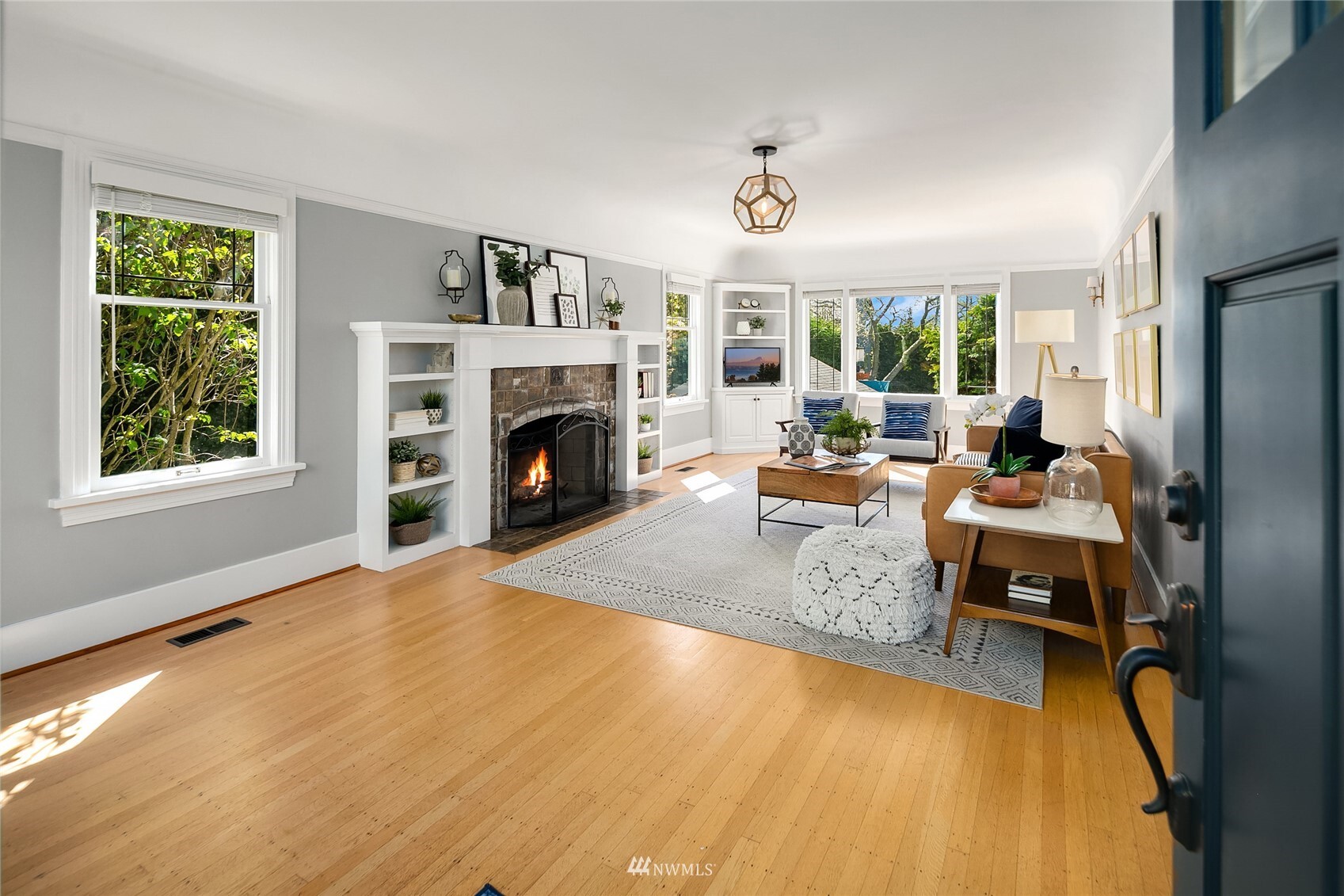 Property Photo:  6047 44th Avenue SW  WA 98136 