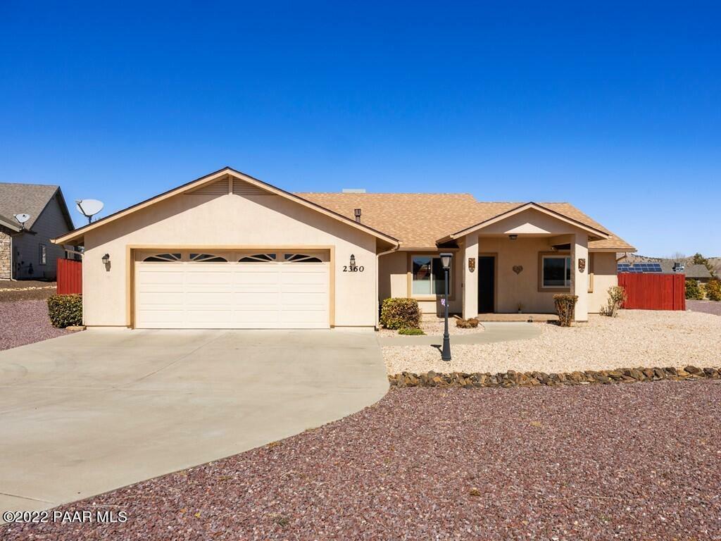 Property Photo:  2360 W Via Venado  AZ 86323 