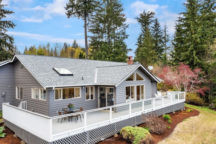 Property Photo: 7420 Mero Road WA 98290