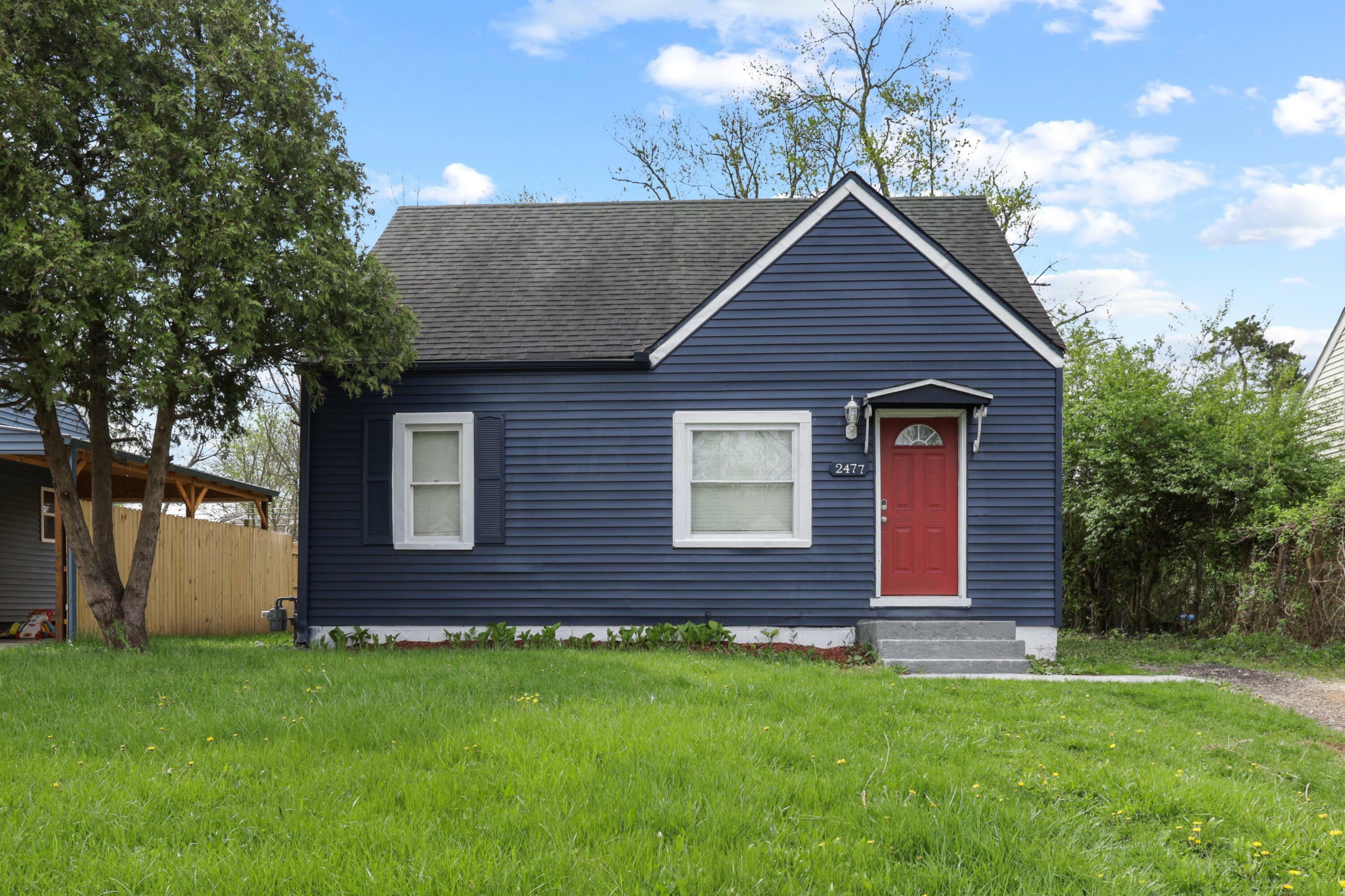 Property Photo: 2477 Vendome S Drive OH 43219