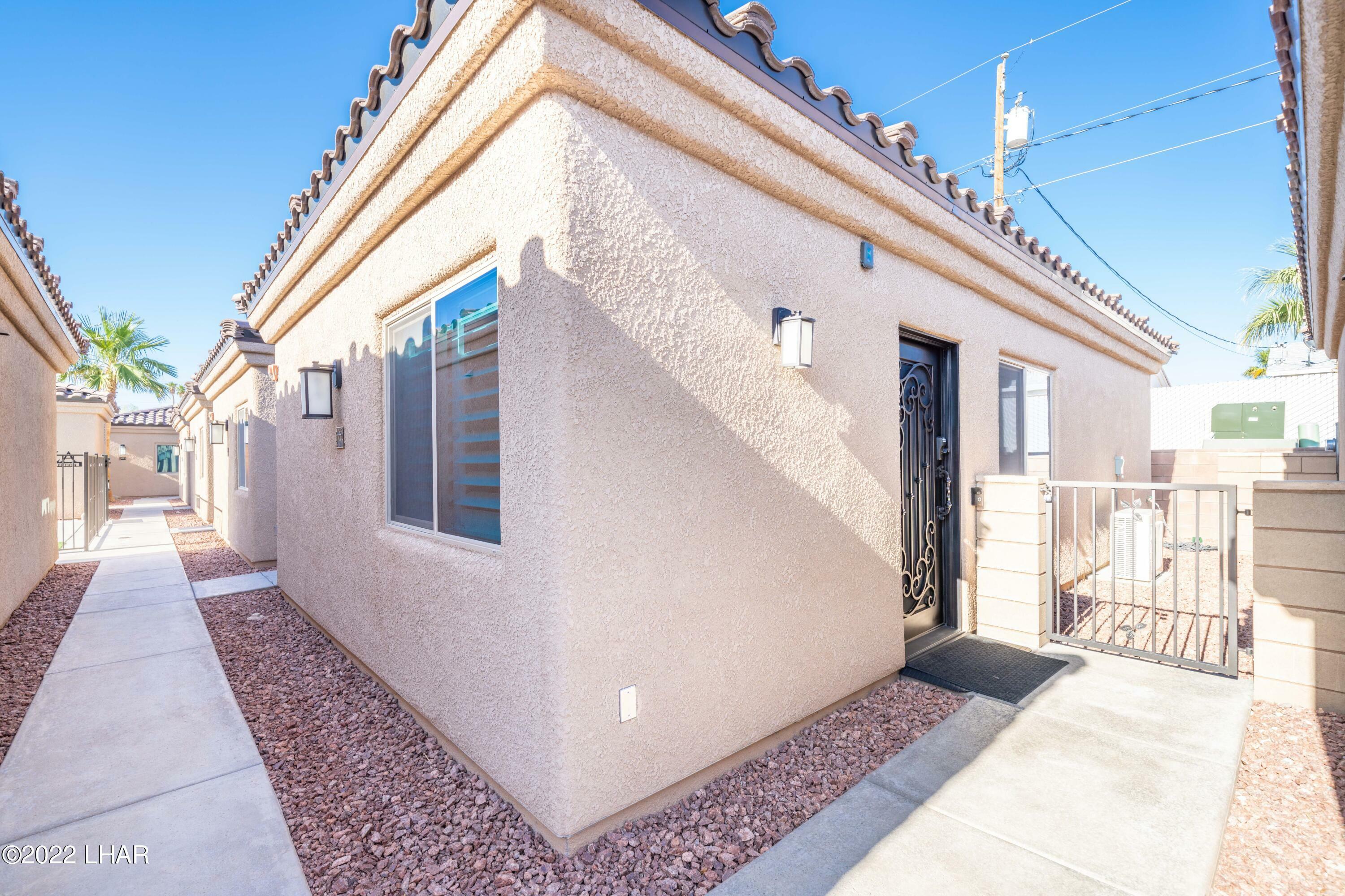 Property Photo:  490 N Lake Havasu Ave L  AZ 86403 