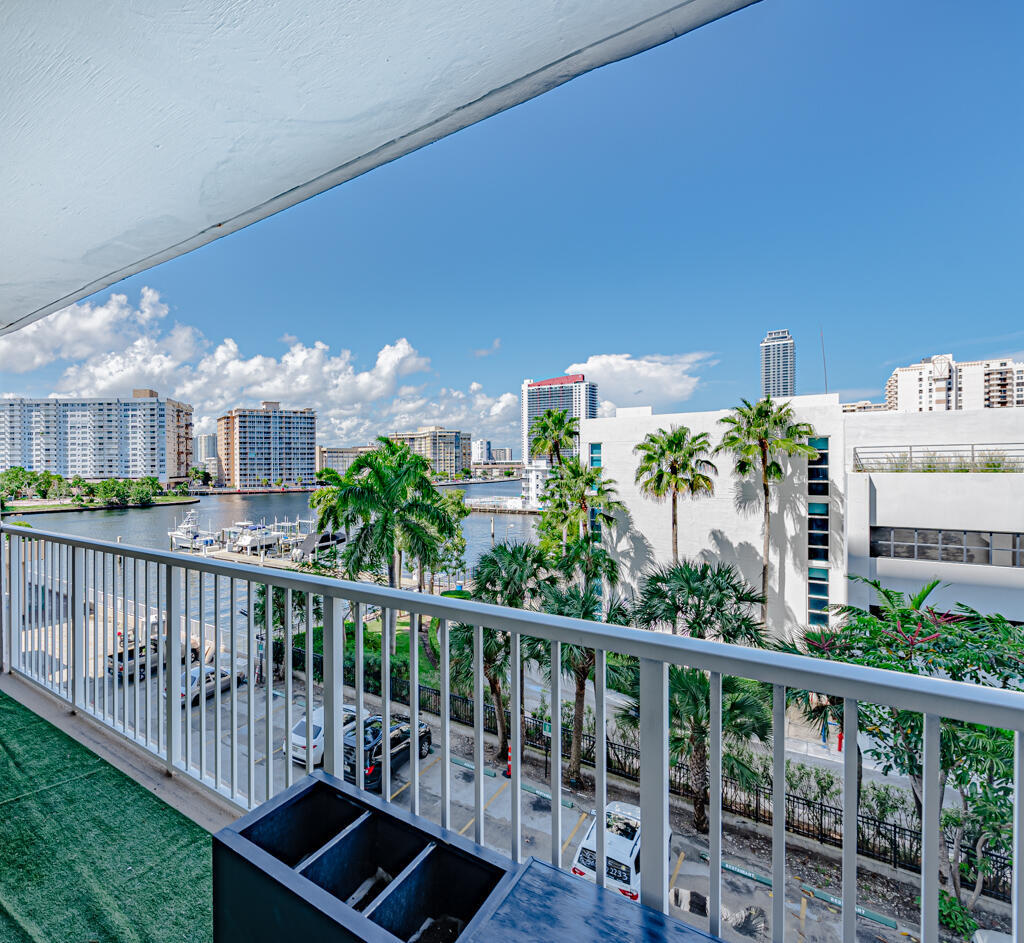 Property Photo: 1965 S Ocean Drive 3J FL 33009