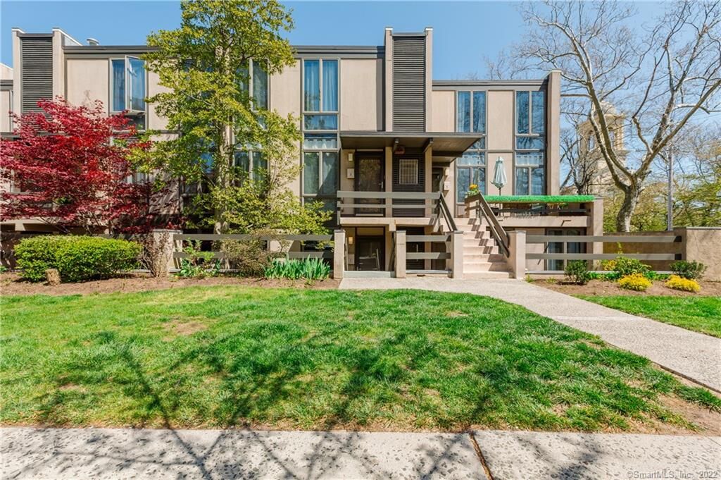 Property Photo:  1C Hughes Place  CT 06511 