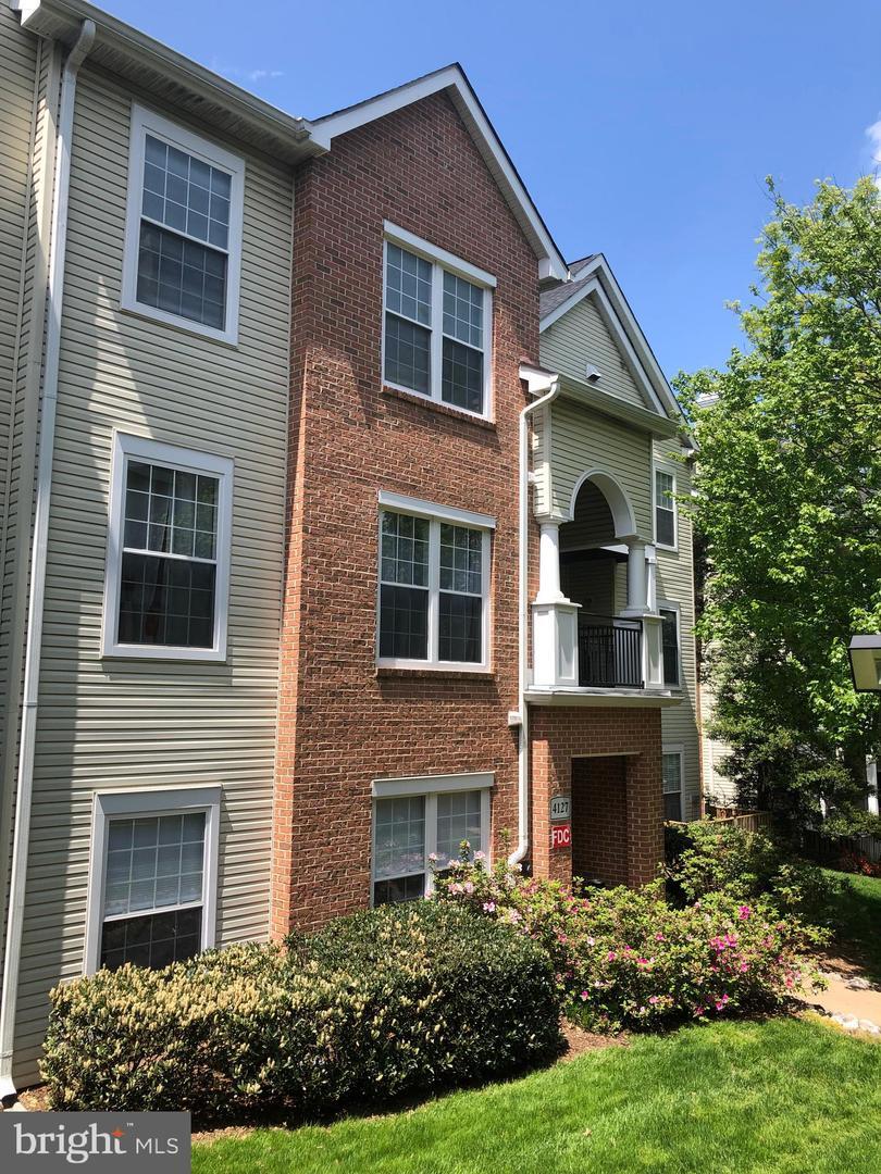 4127 Fountainside Lane 1101  Fairfax VA 22030 photo