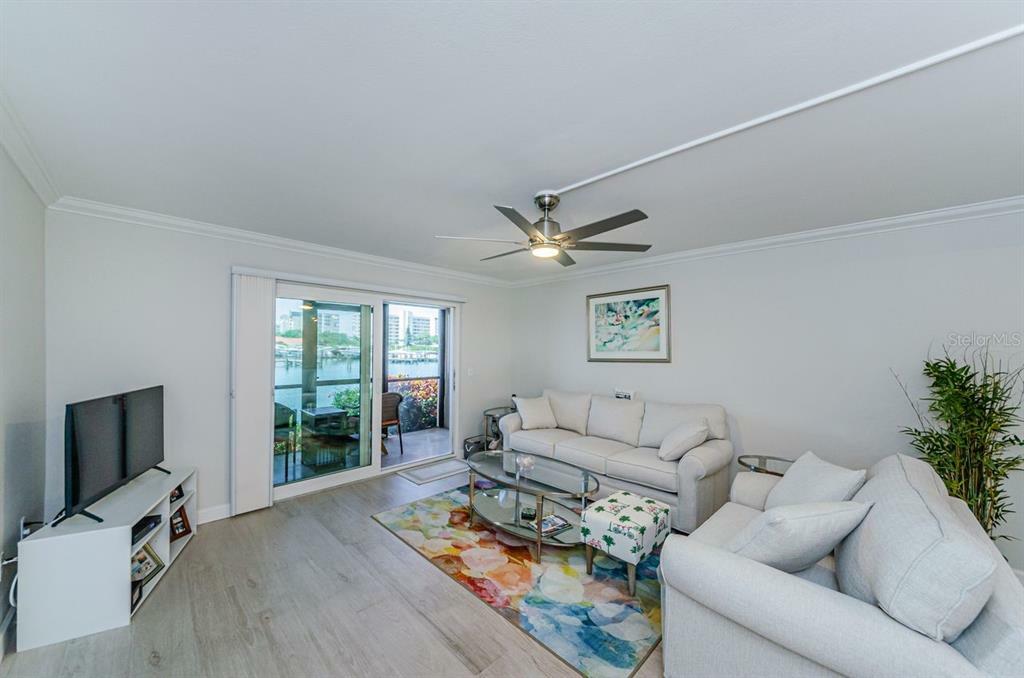Property Photo: 7600 Sun Island Drive S 105 FL 33707