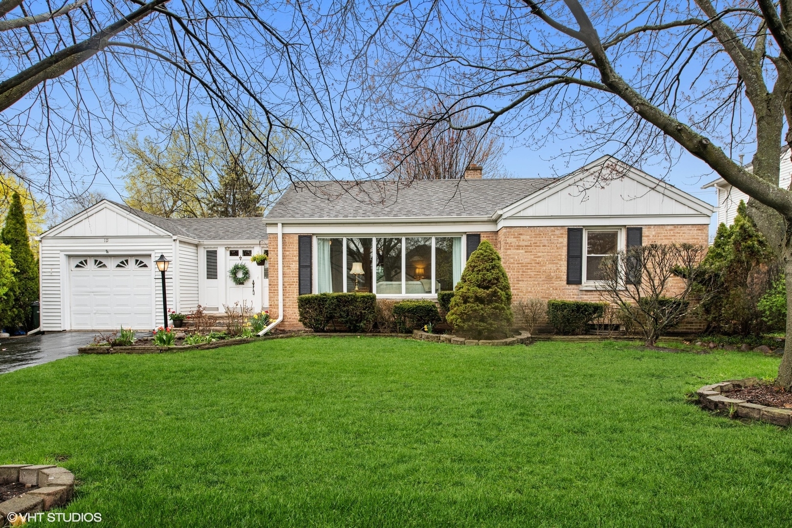 Property Photo: 115 Montgomery Lane IL 60025