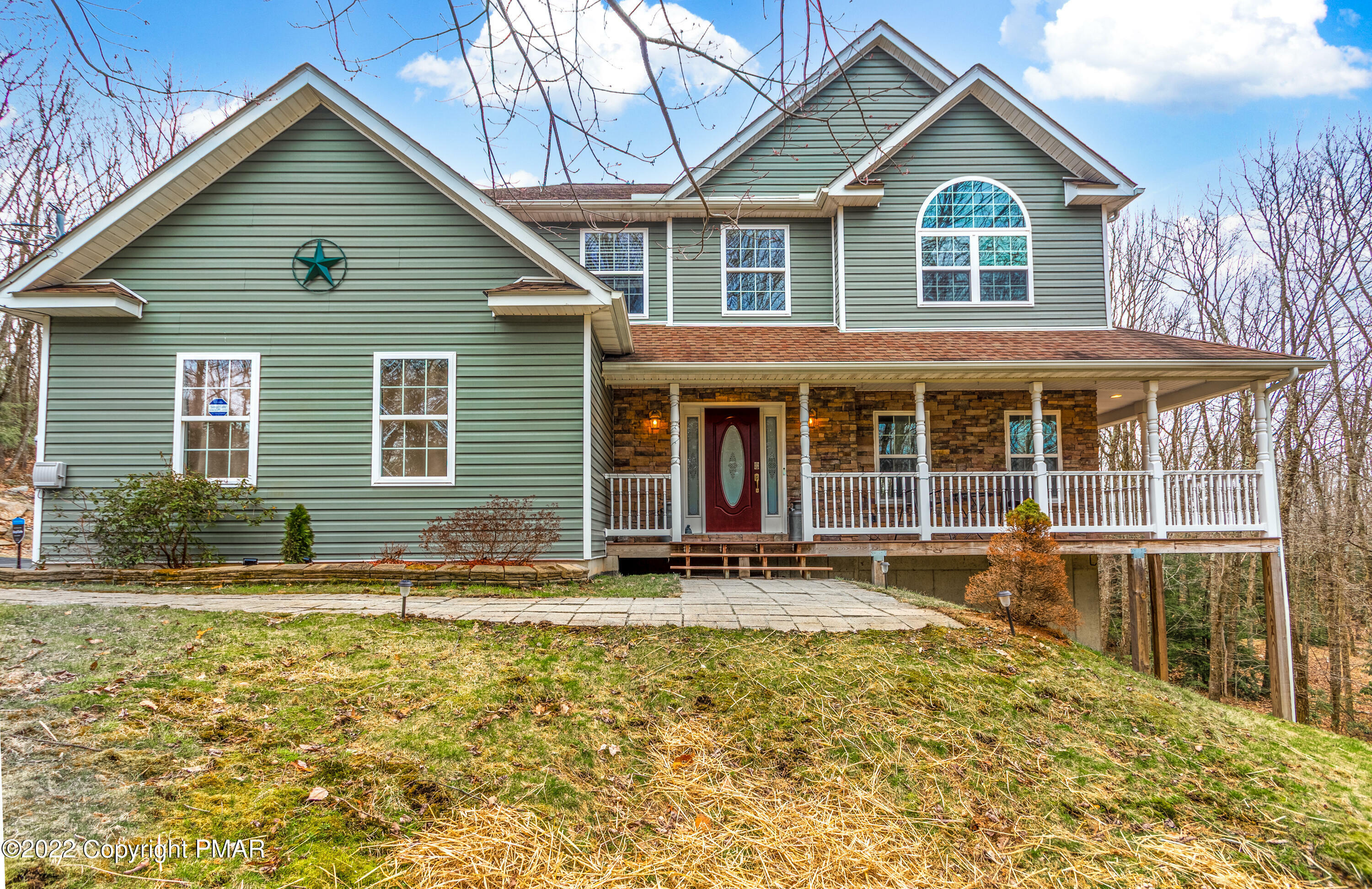 Property Photo:  609 Fawn Circle  PA 18229 