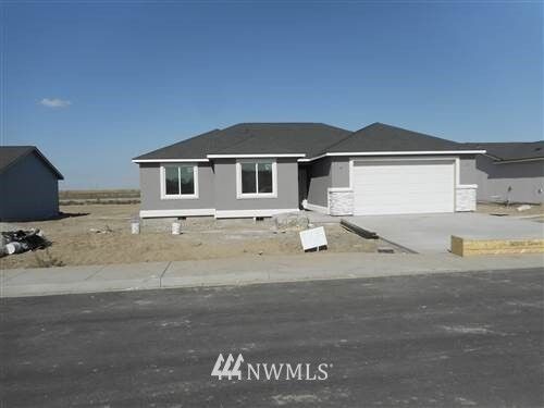 Property Photo:  818 P Street SW  WA 98848 