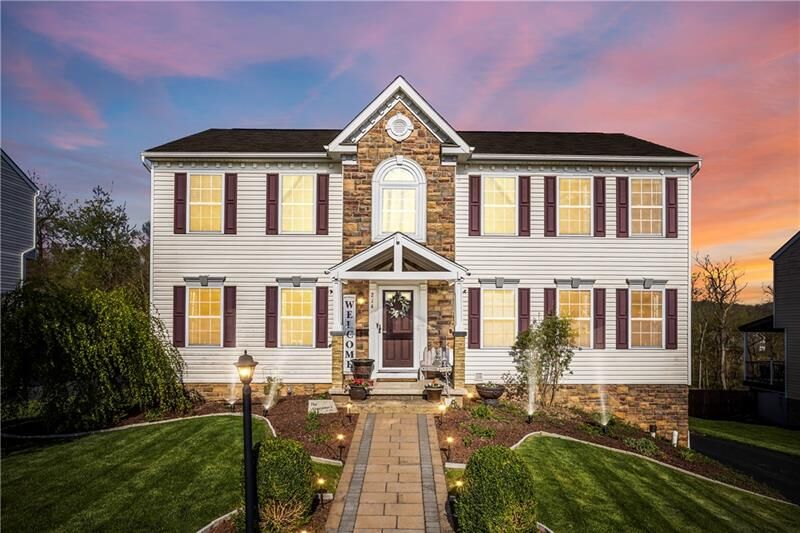 Property Photo: 214 Chinkapin Drive PA 15065