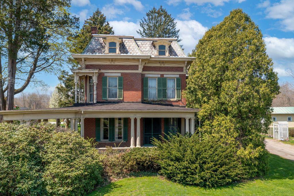 Property Photo: 431 N Main Street OH 43080