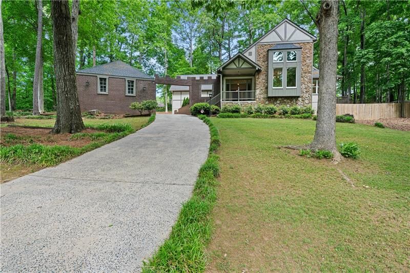 Property Photo: 4923 Shamrock Court SW GA 30126