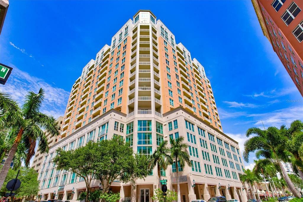 Property Photo: 1350 Main Street 602 FL 34236