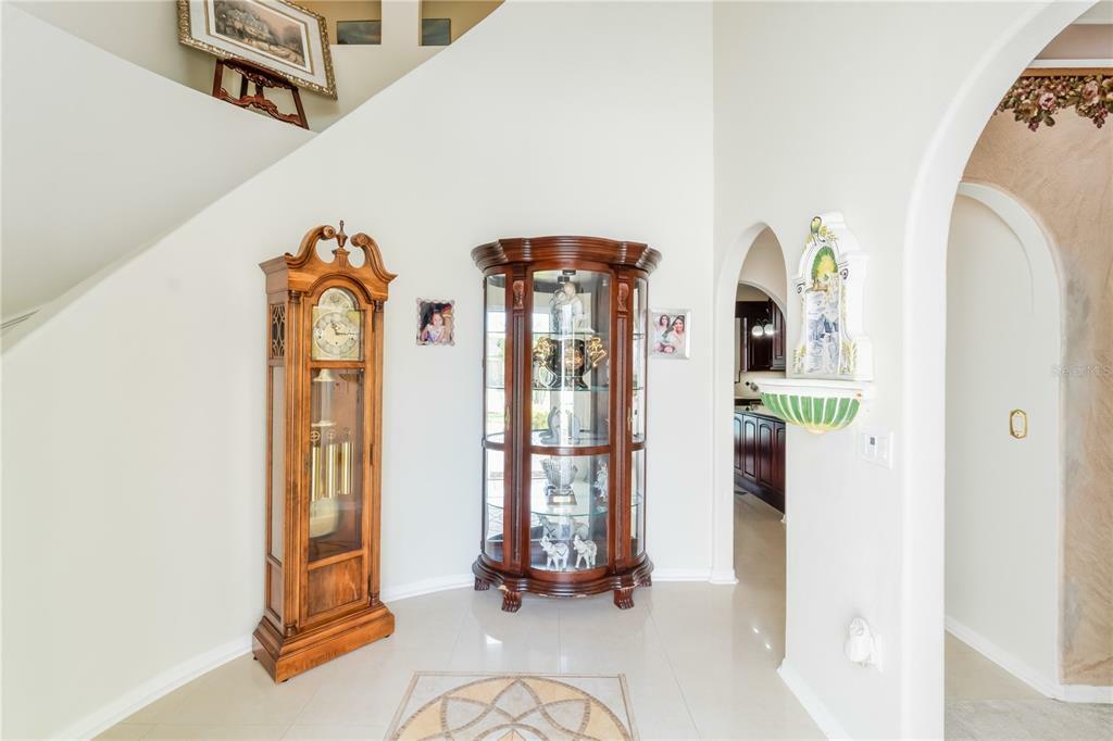 Property Photo: 120 Circle Hill Rd FL 32773