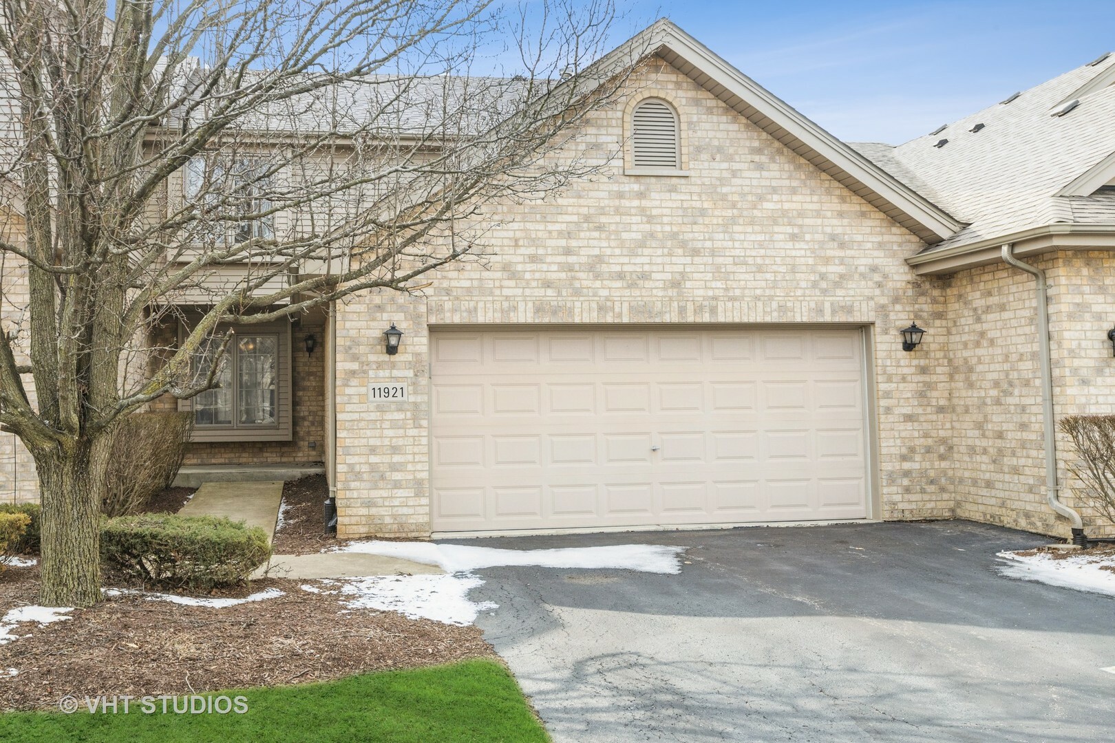 Property Photo:  11921 Somerset Road 11921  IL 60467 