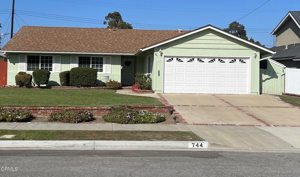 Property Photo:  744 Elko Avenue  CA 93004 