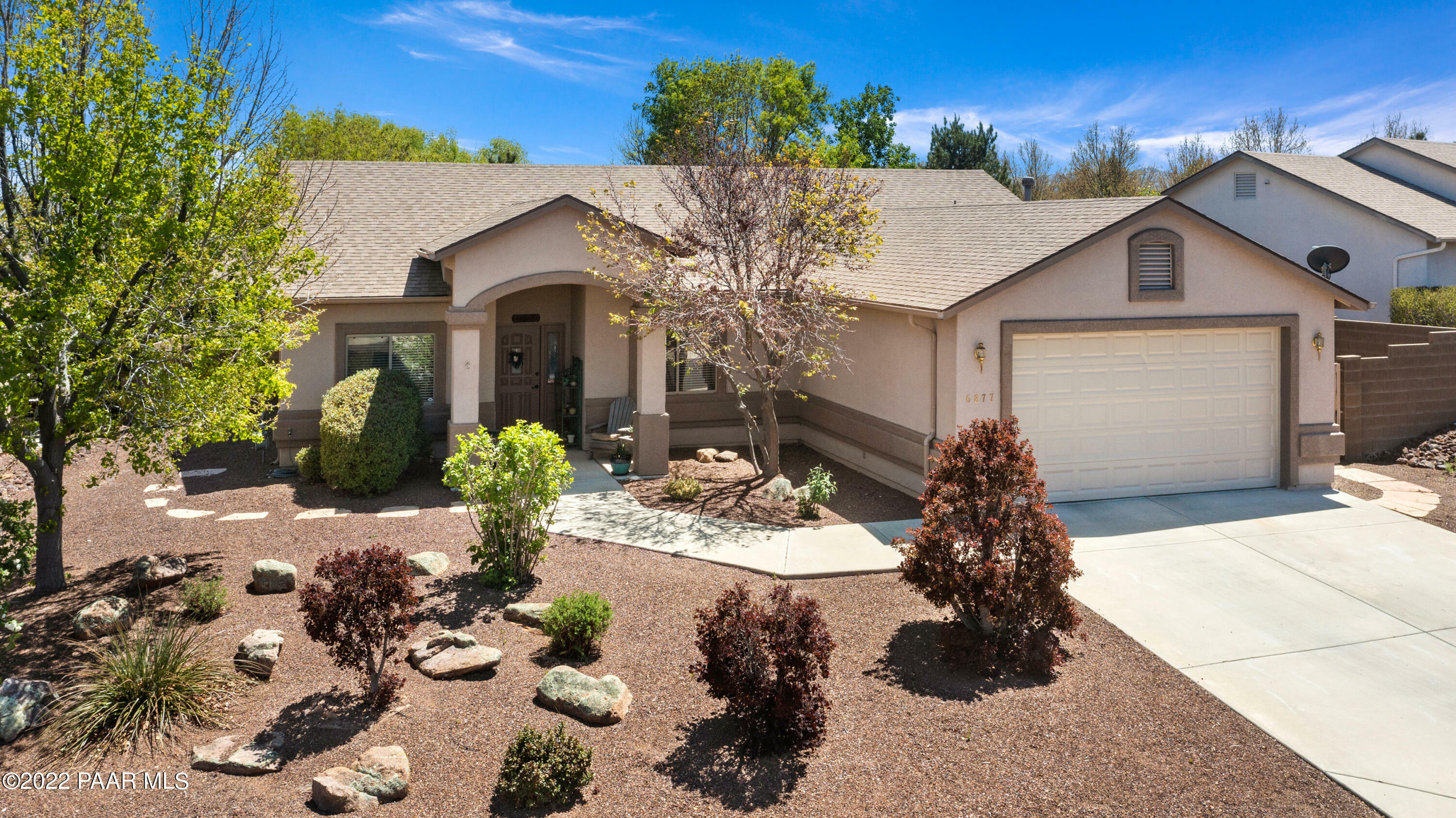 Property Photo:  6877 E Lemontree Drive  AZ 86314 