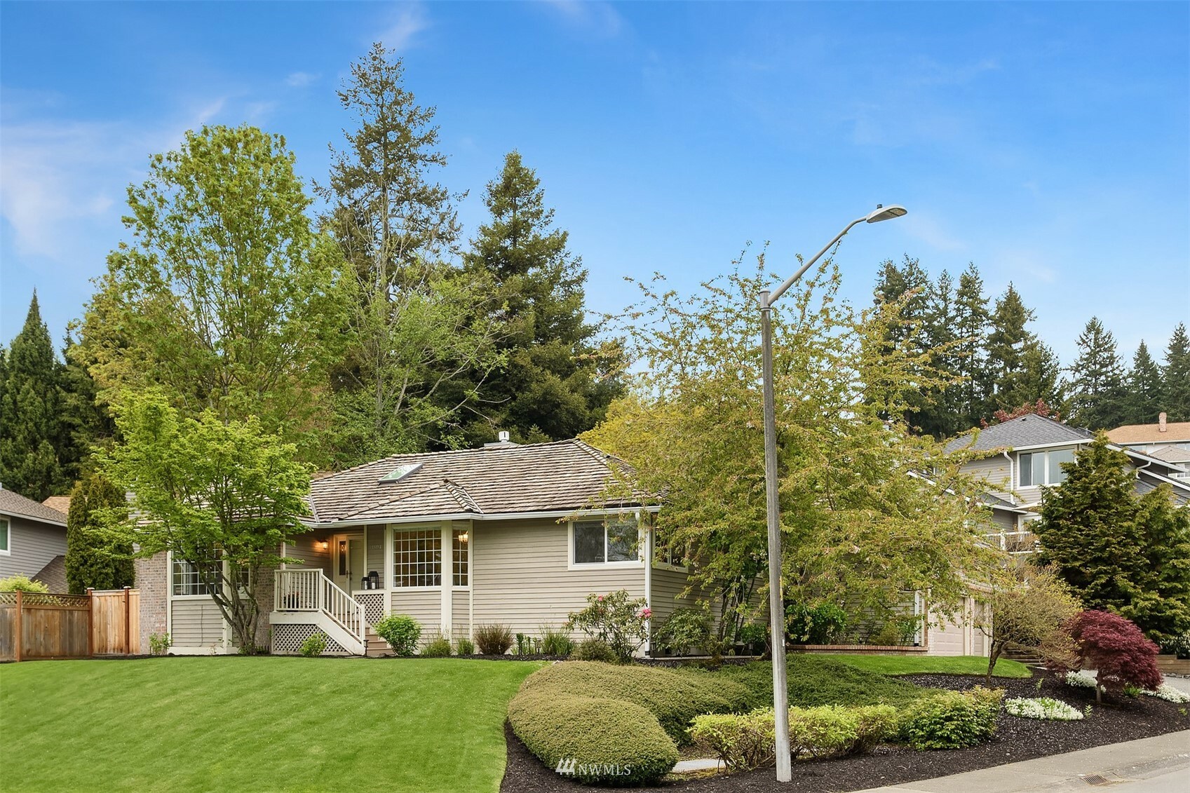 Property Photo:  11804 SE 80th Street  WA 98056 