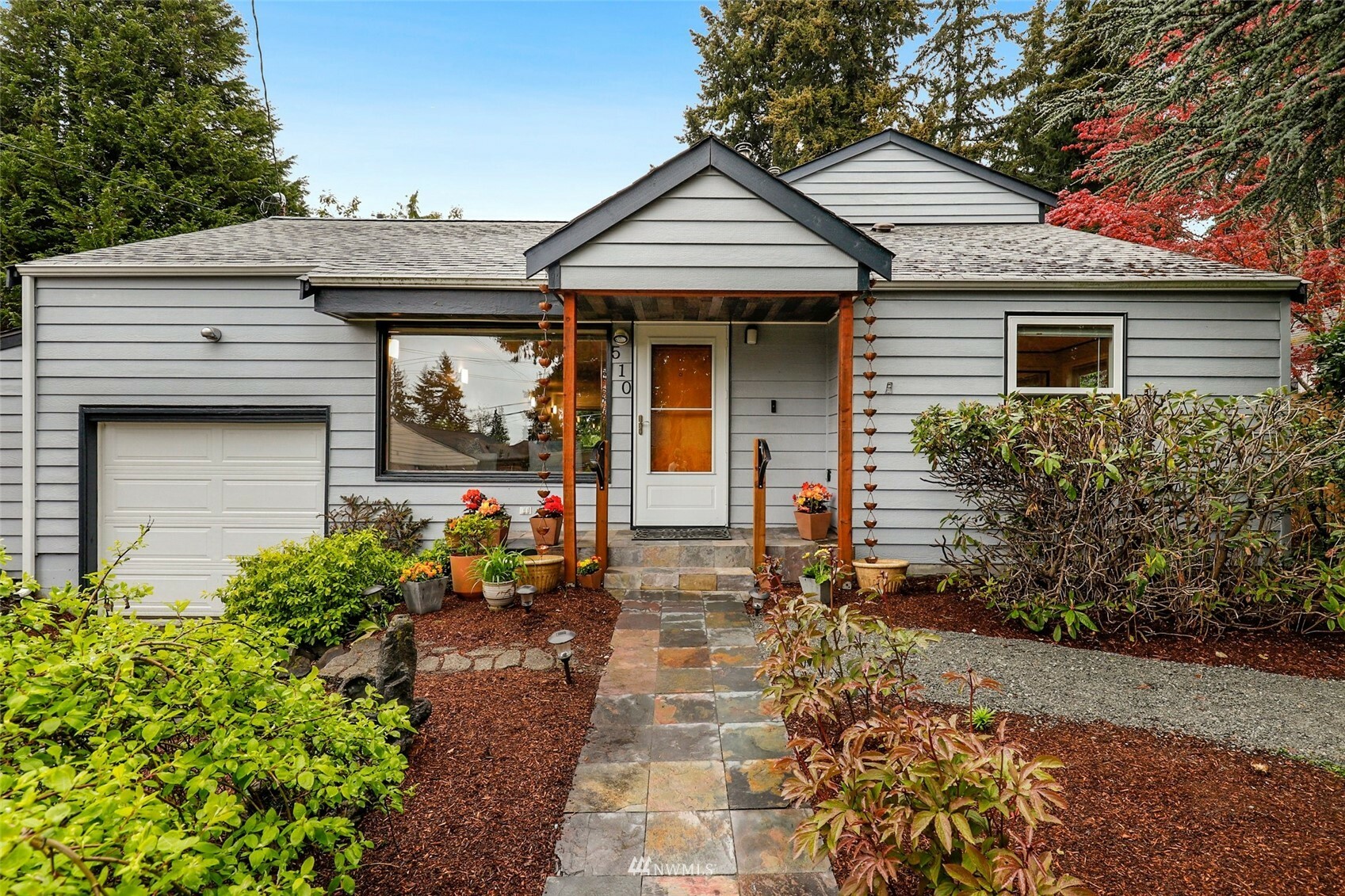 Property Photo:  510 NE 120th Street  WA 98125 