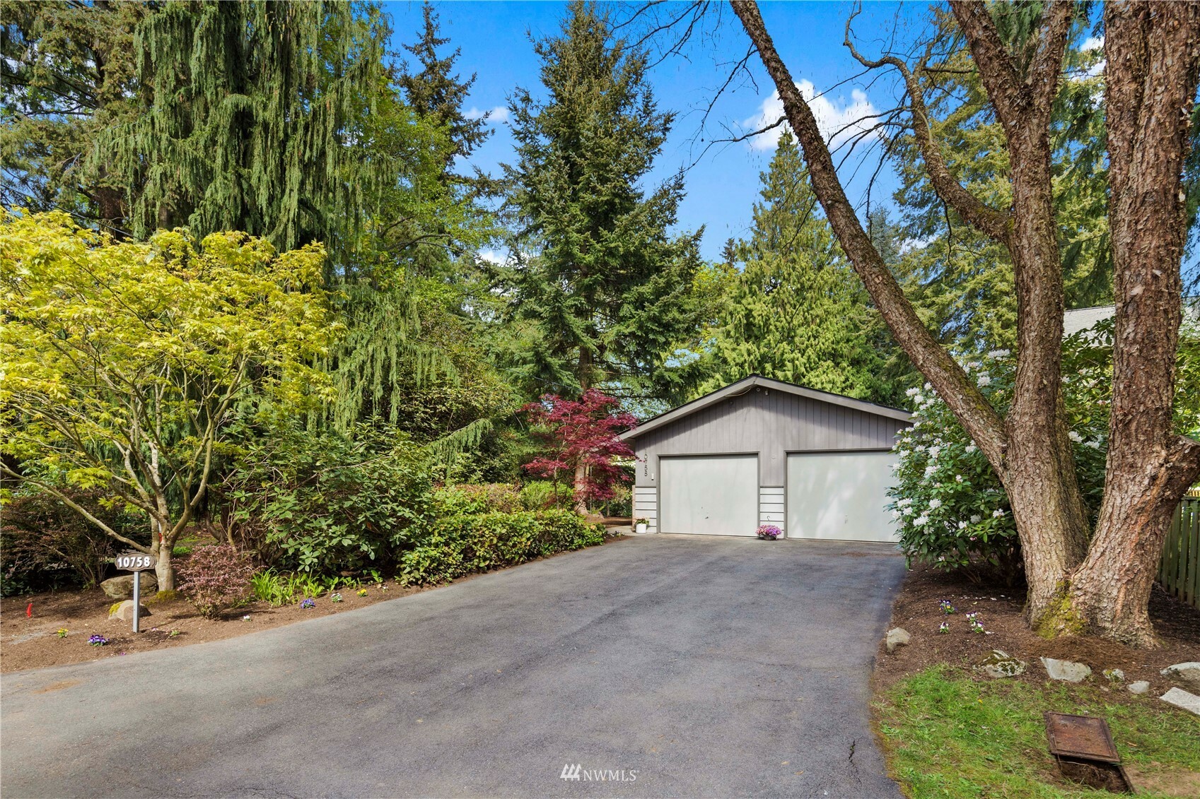 Property Photo:  10758 Ashworth Avenue N  WA 98133 