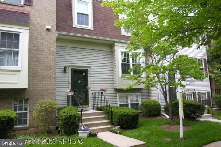 802 Ivy League Lane  Rockville MD 20850 photo
