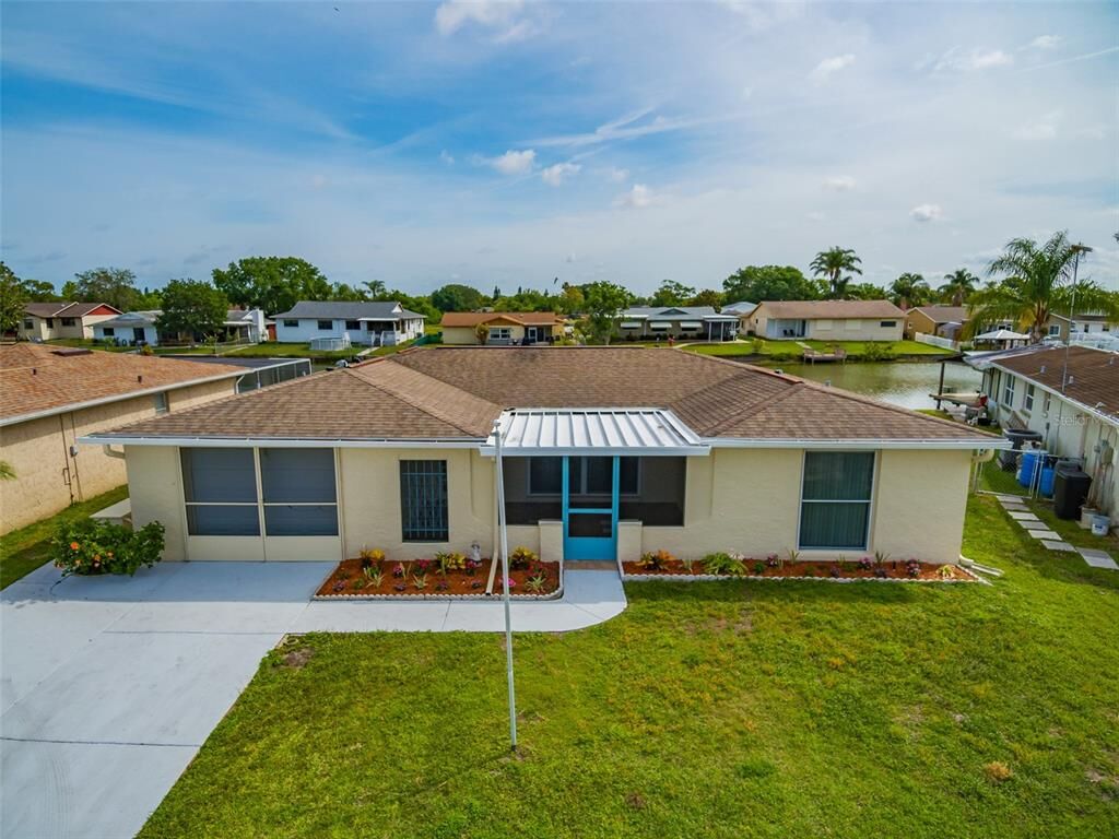 Property Photo:  2046 Norfolk Drive  FL 34691 