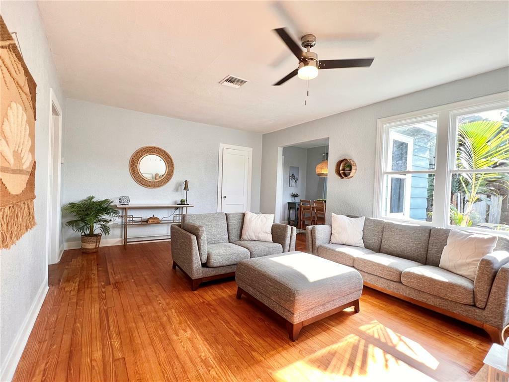 Property Photo: 1145 Drew Street FL 33755