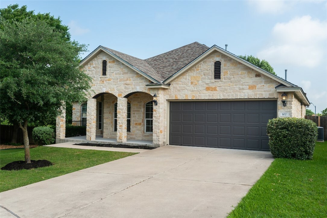 Property Photo:  102 Craig Parry Cove  TX 78664 