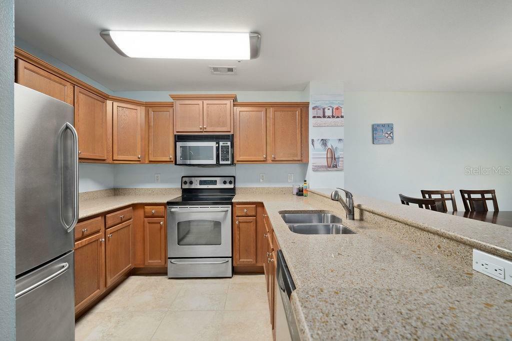 Property Photo:  4040 Crockers Lake Boulevard 14  FL 34238 