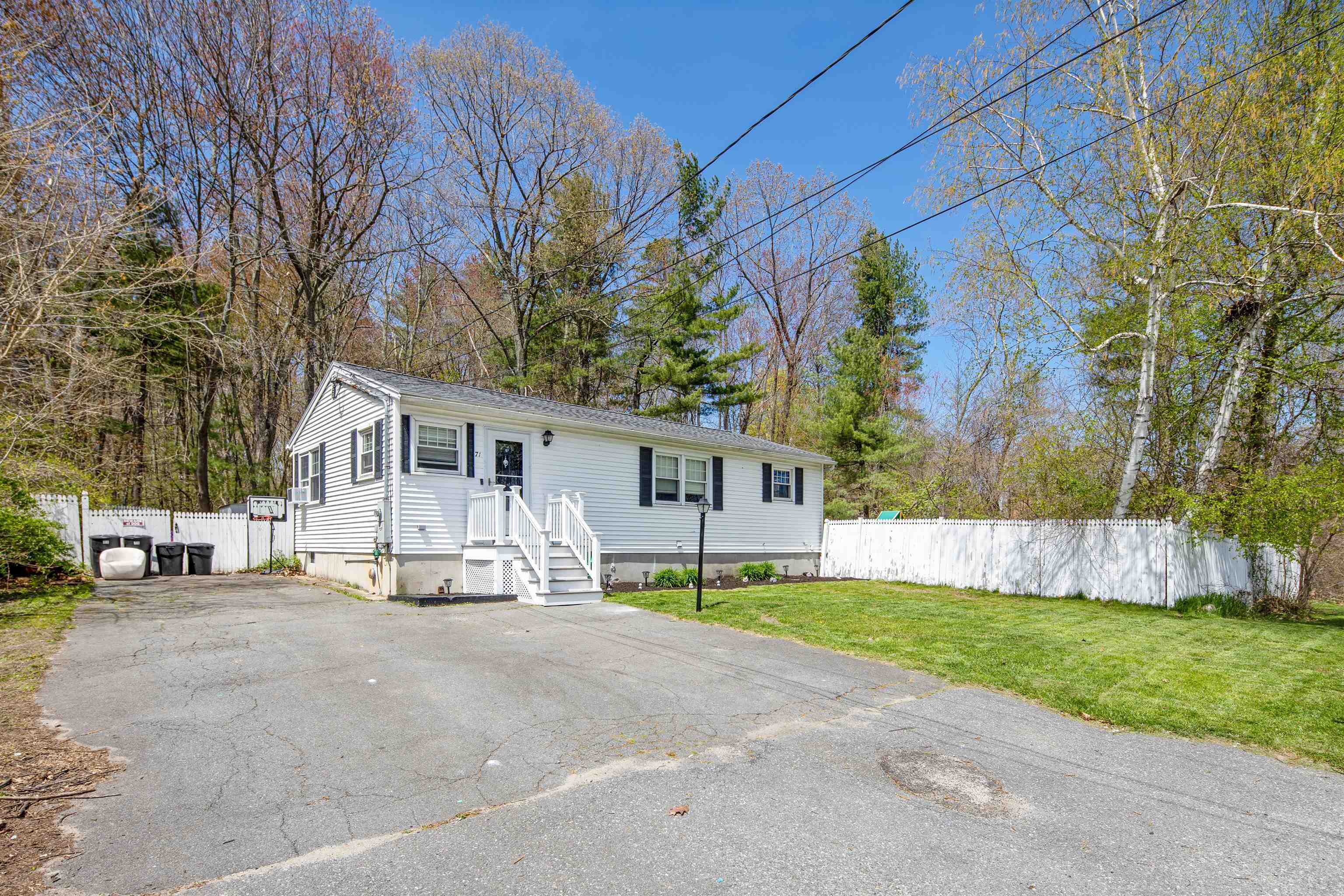 Property Photo:  71 Millville Street  NH 03079 