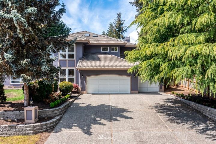 Property Photo: 615 131st Avenue NE WA 98005