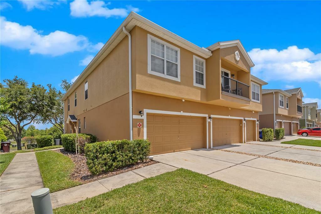 Property Photo: 3921 Pemberly Pines Circle FL 34769