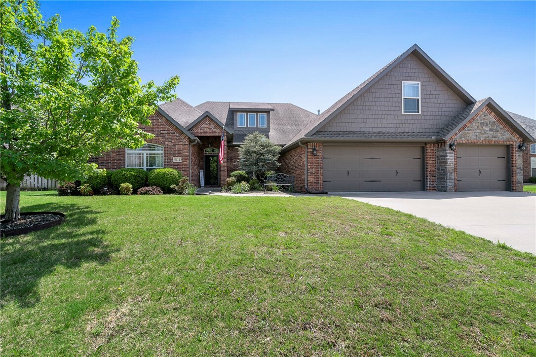 Property Photo:  6112 Valley Forge Drive  AR 72758 