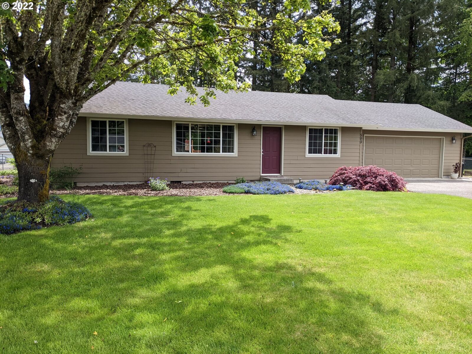 Property Photo:  503 E Alexander St  WA 98675 