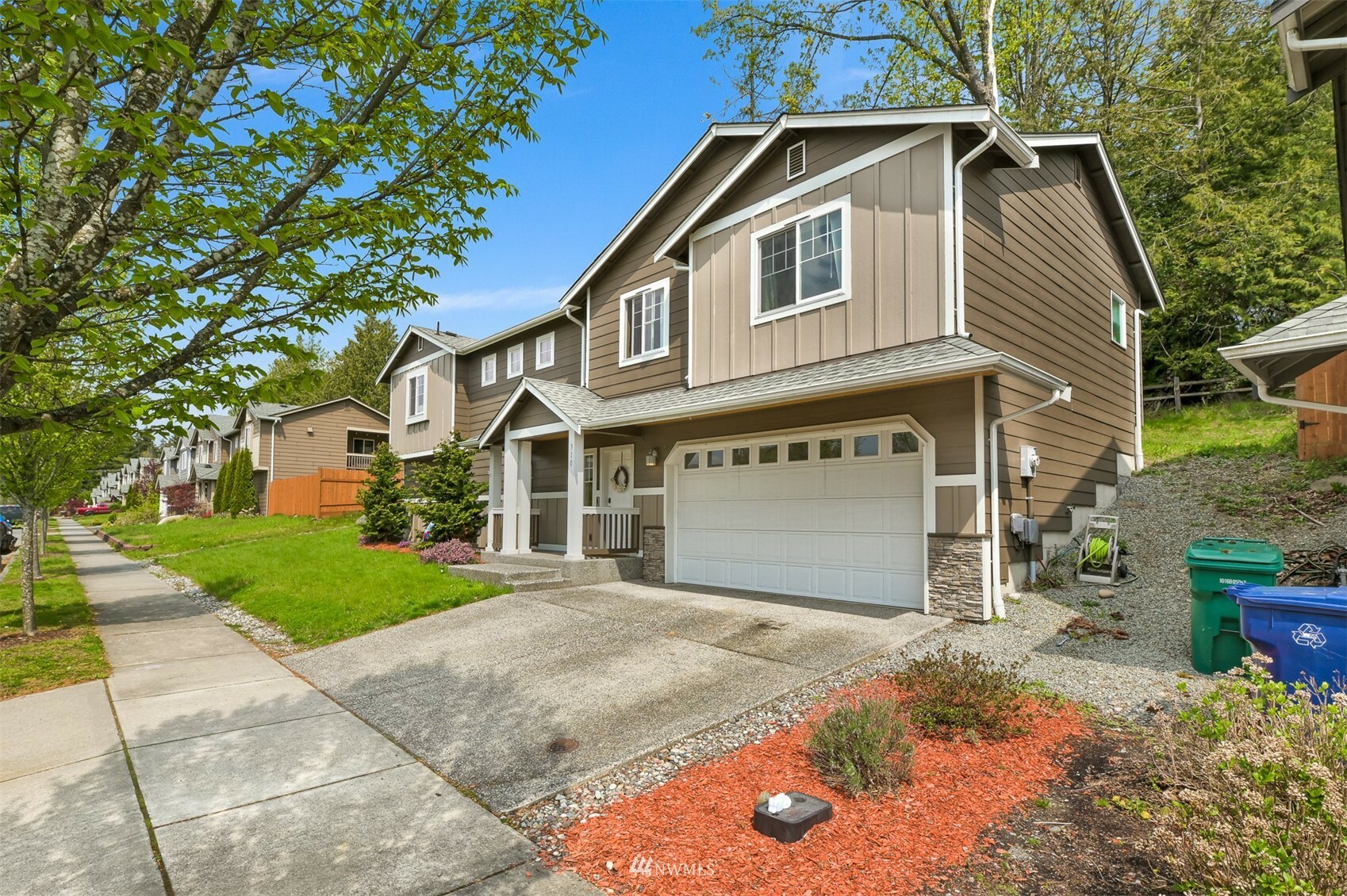 Property Photo:  310 Jeff Street  WA 98247 