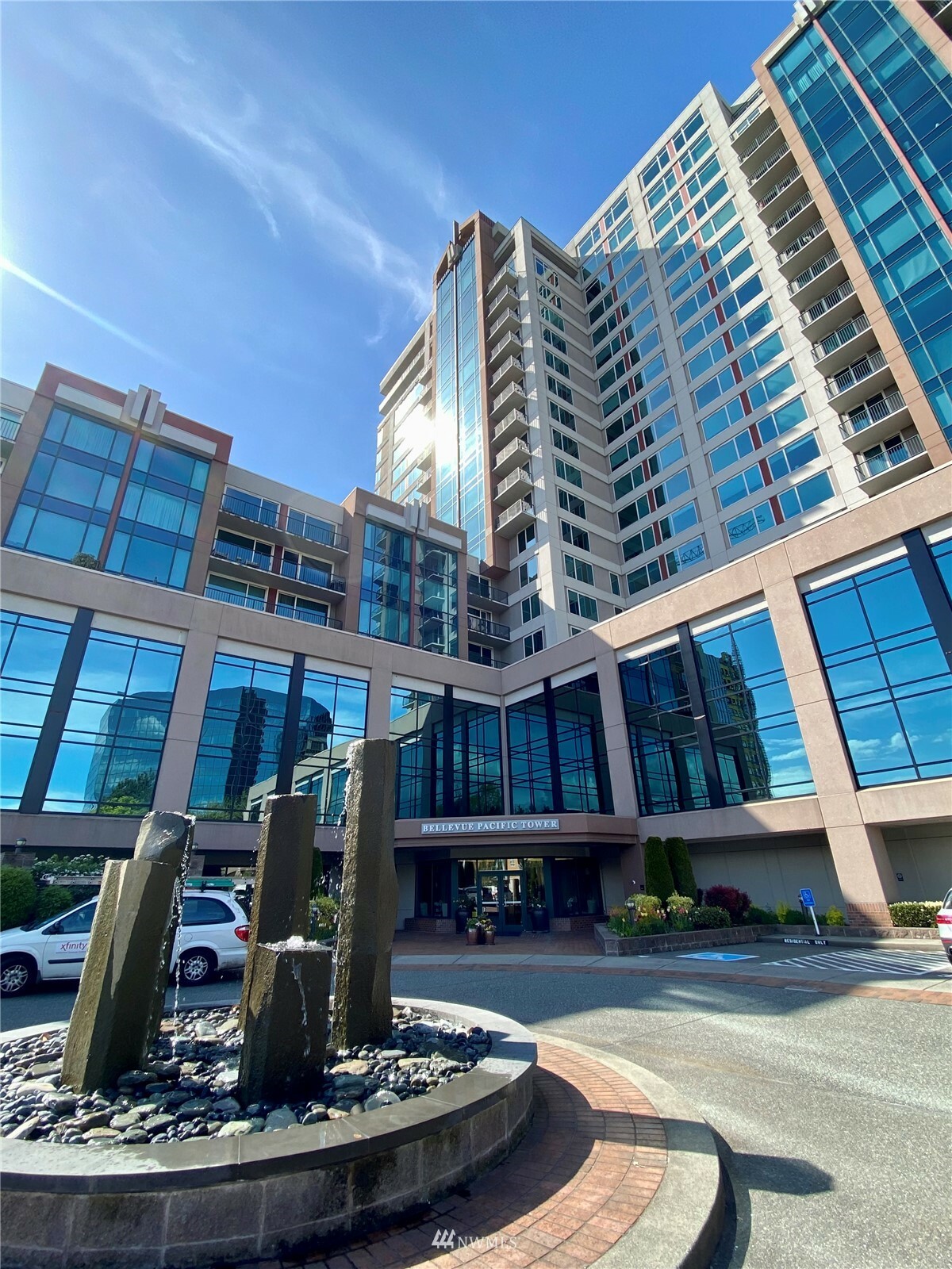 Property Photo: 177 107th Avenue NE 1004 WA 98004