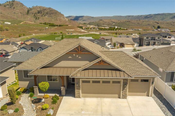 418 Whisper Place  Chelan WA 98816 photo