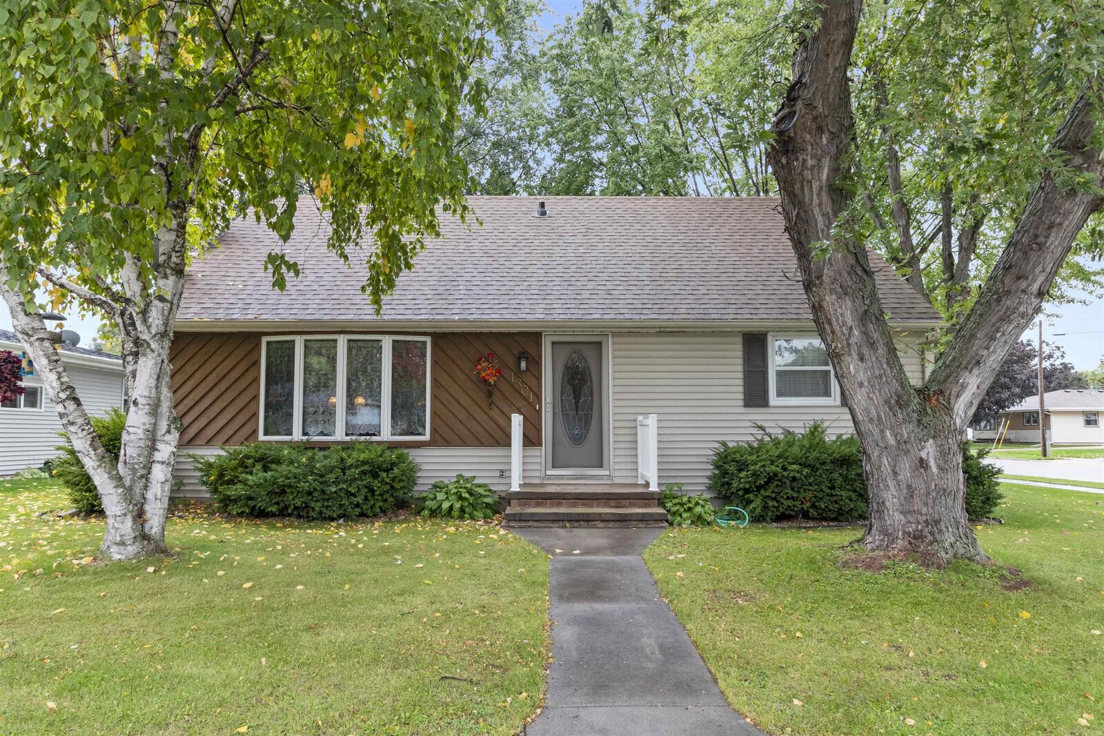 Property Photo: 1801 Thelen Avenue WI 54130